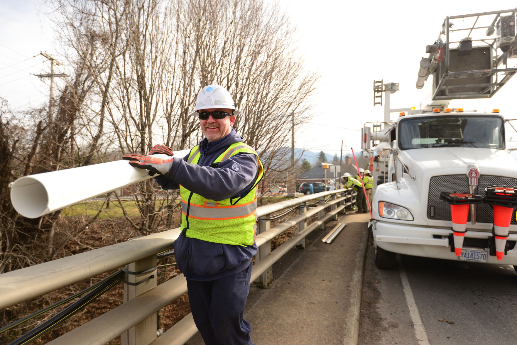 bridge fire conduit carrying.JPG